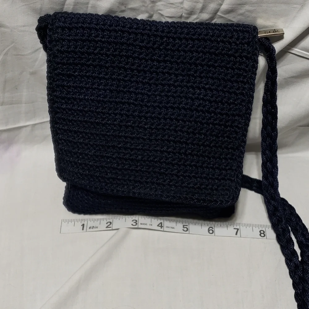 The sak knit crossbody navy blue small bag 👝
